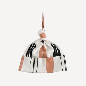 NWT Kate Quinn Neutral Longboard Organic Cotton Knot Hat 12-18m